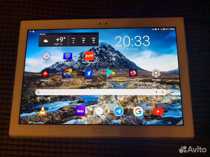 Планшет Lenovo TAB 4 TB-X704L