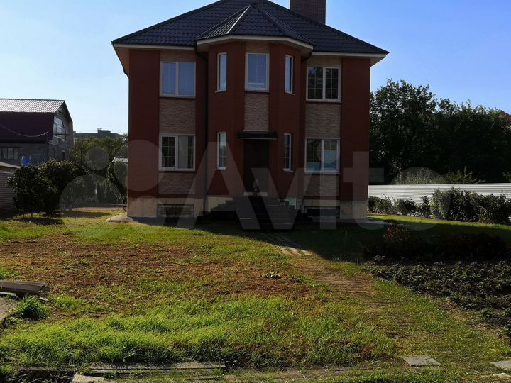 Дом 235 м² на участке 14 сот.