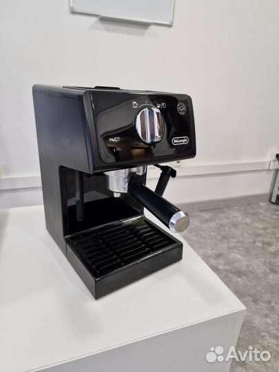 Кофеварка рожковая delonghi ecp 31.21