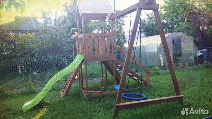 Детская горка с качелями