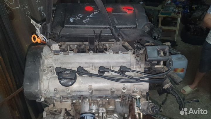 Двигатель Volkswagen Polo (01-05) 2002 APE
