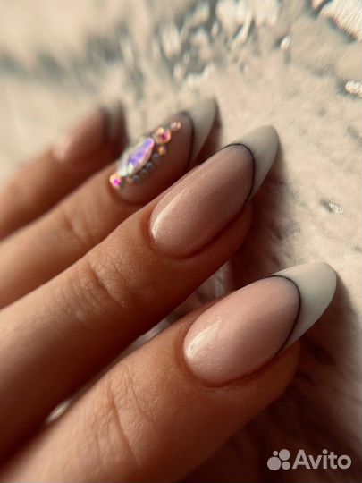 Наращивание ногтей