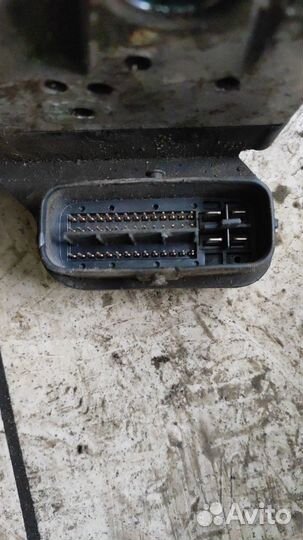 Блок насос abs toyota rav4 xa30 III