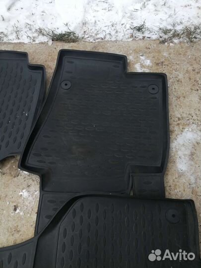 Коврики полиуретан на тигуан1