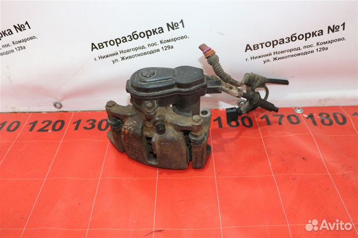 Суппорт тормозной задний правый Audi A4 седан B8