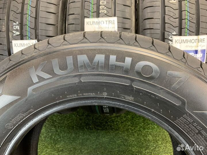 Kumho PorTran KC53 215/70 R15C T