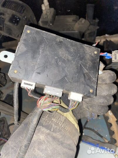 Блок управления АКПП Nissan Cefiro A32