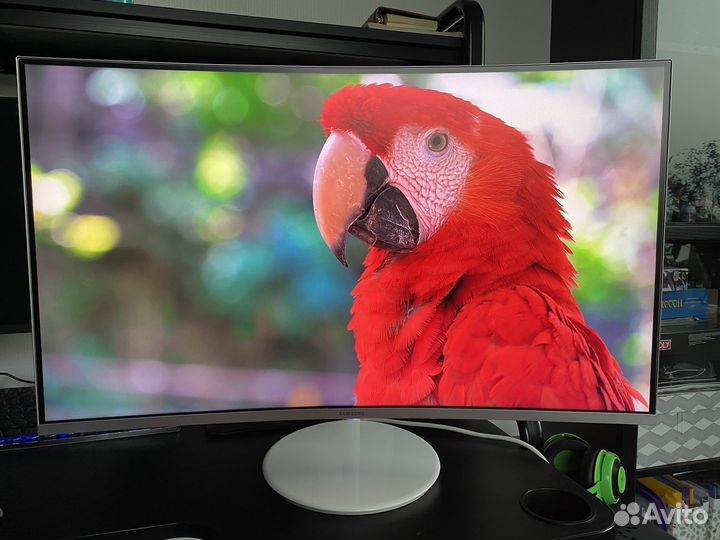 Монитор Samsung C32H711QEI 32