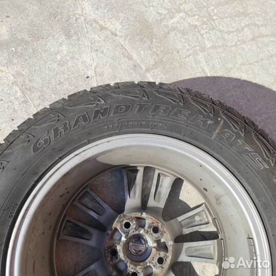 Dunlop Grandtrek AT5 225/65 R17