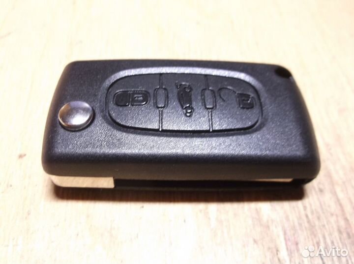 E25CI009 Citroen/Peugeot Remote key 3 buttons