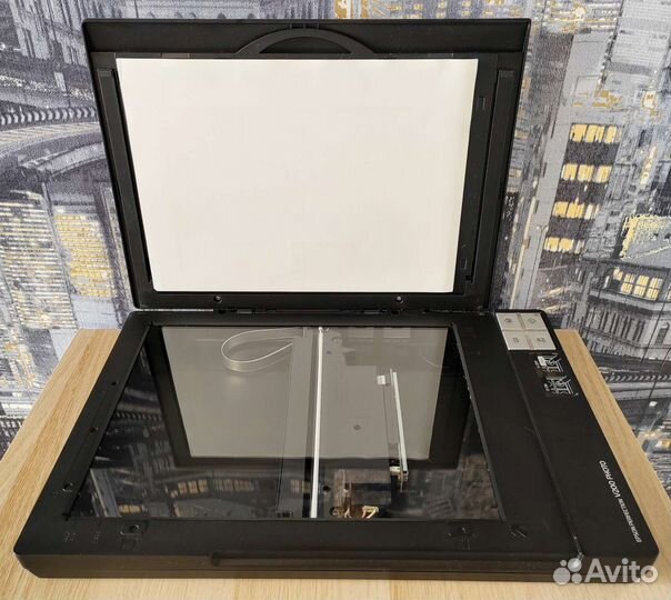 Сканер Epson Perfection V200 Photo