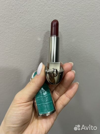 Guerlain помада с футляром зеркалом