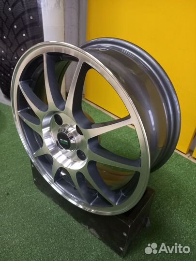 Диск литой R15 4x114.3