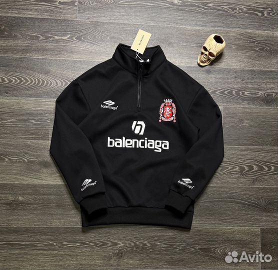Кофта Balenciaga