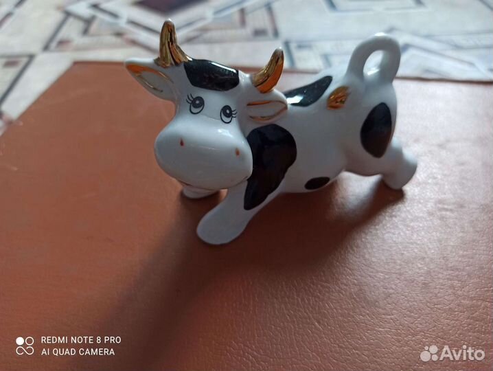 Сувениры - статуэтки