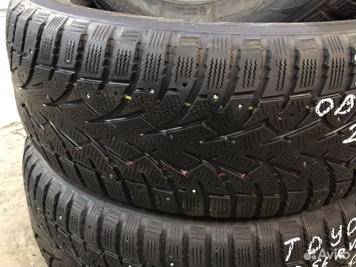 Toyo Observe G3-Ice 235/55 R17
