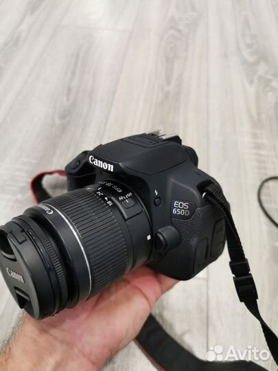 Canon EOS 650D kit 18-55mm пробег 5500 кадров