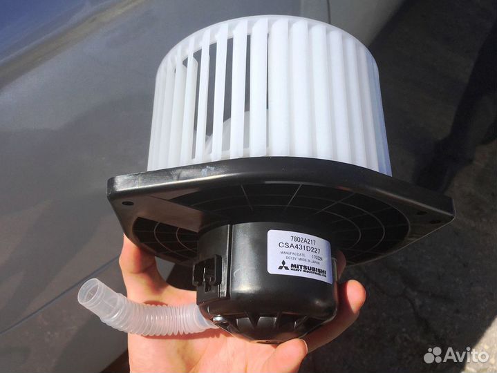 Мотор отопителя Mitsubishi Lancer