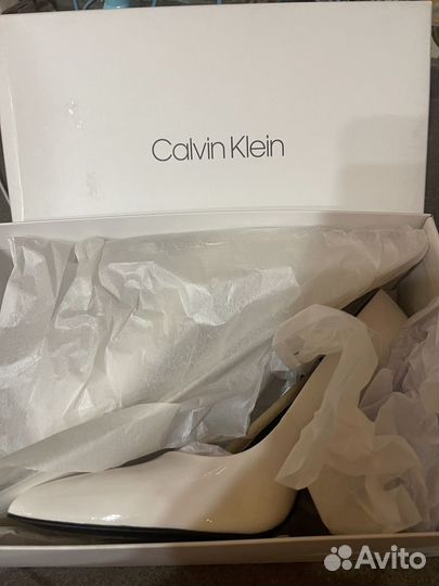 Туфли белые Calvin Klein 38