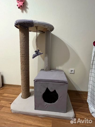 Домик для кошки с когтеточкой