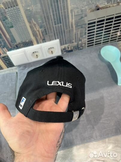 Бейзболка Lexus