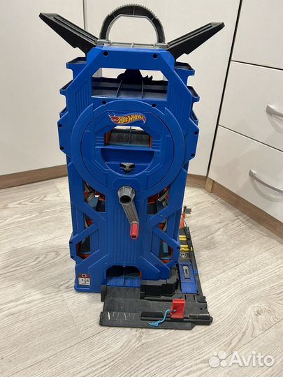 Hot wheels парковка