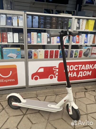 Электросамокат Xiaomi mija m365 Electric Scooter