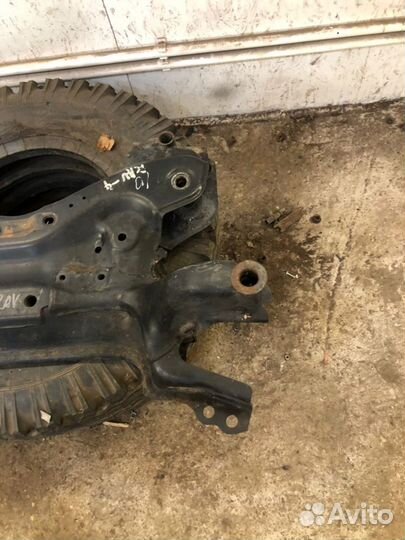 Подрамик передний Toyota RAV4 xa30