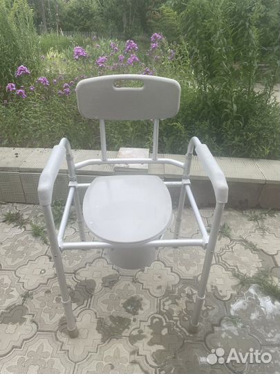 Кресло-туалет для инвалидов