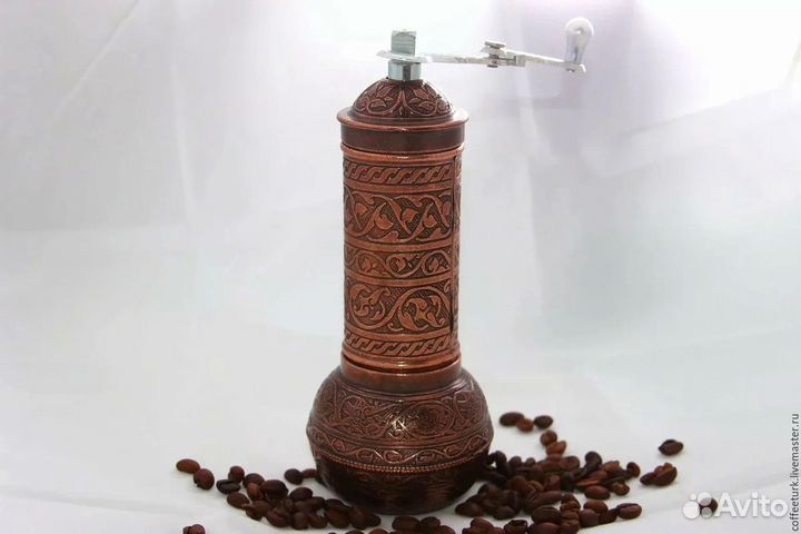 Кофемолка ручная турецкая
