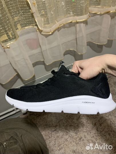 Кроссовки Demix 47 размер 31,5 см