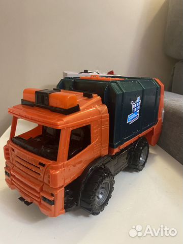 Игрушка машина мусоровоз