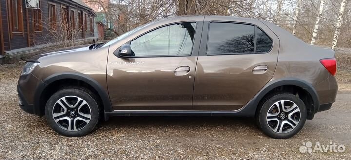 Renault Logan Stepway 1.6 CVT, 2019, 29 000 км