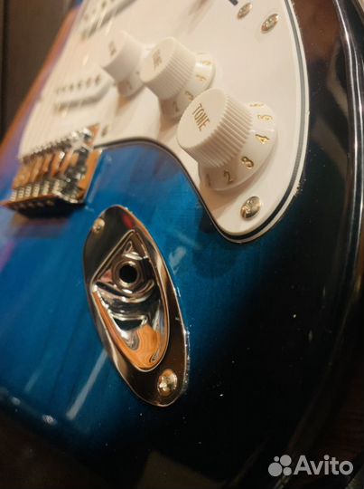 Электрогитара с комбиком портативным