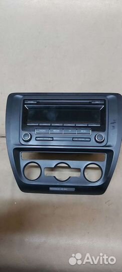 Штатная магнитола Volkswagen Jetta 6