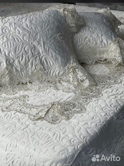 Покрывало на 2 спальную кровать+2 наволочки