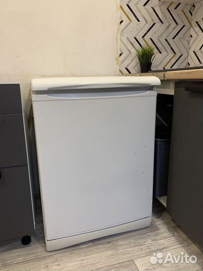 Холодильник индезит