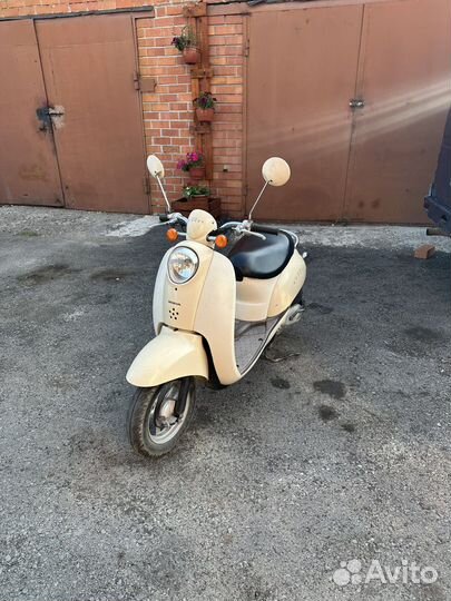 Скутер Honda scoopy