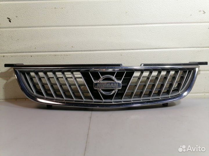 Решетка радиатора Nissan Sunny B15 1998