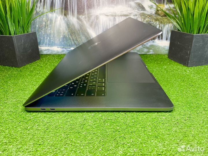 Macbook Pro 15 2019 i7 16Gb 512Gb Ростест