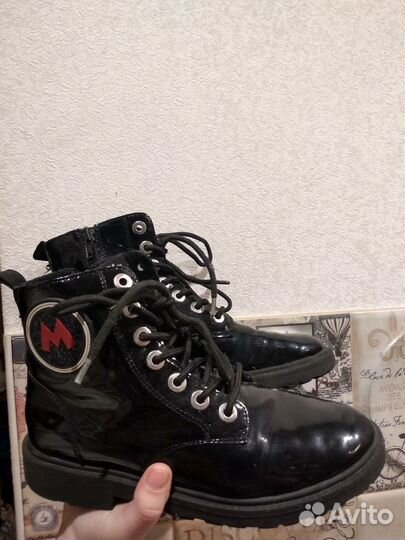 Ботинки для девочки демисезонные 35 размер бу