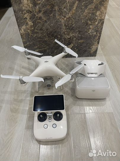 Квадрокоптер dji phantom 4 + шлем