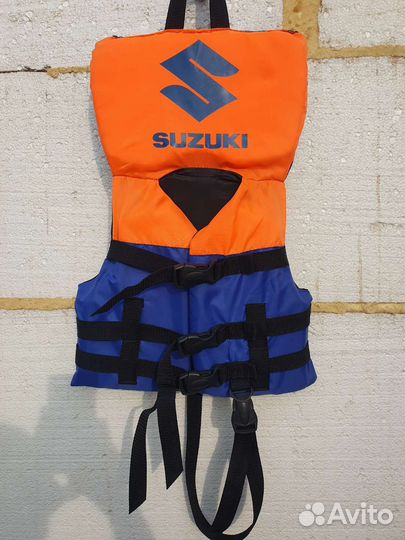 Спасательный жилет для ребенка