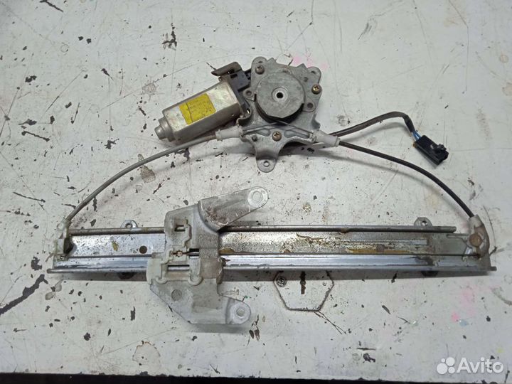 Стеклоподъёмник задний левый Nissan Sunny Ниссан