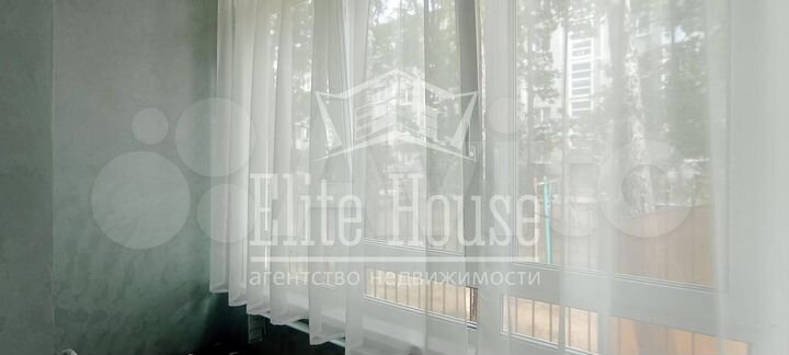 2-к. квартира, 70 м², 1/8 эт.