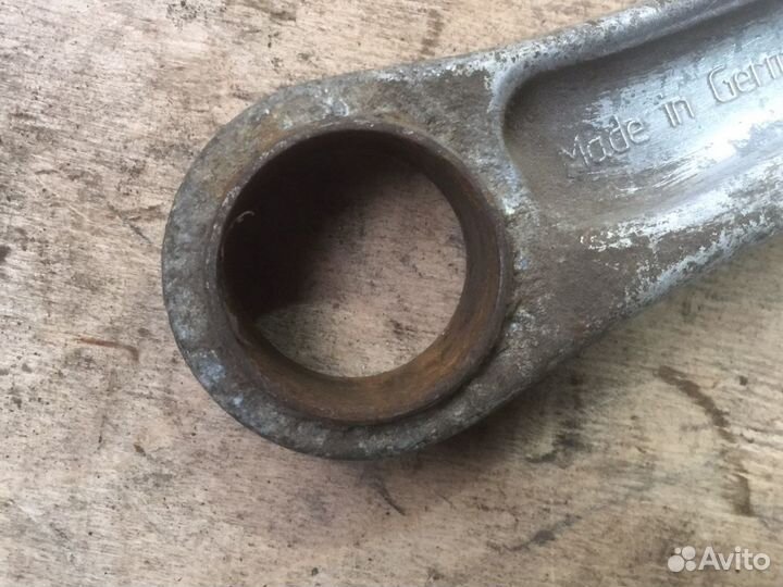 Volkswagen touareg рычаг задний левый