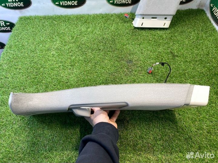 Обшивка центральной стойки Land Rover Range Rover