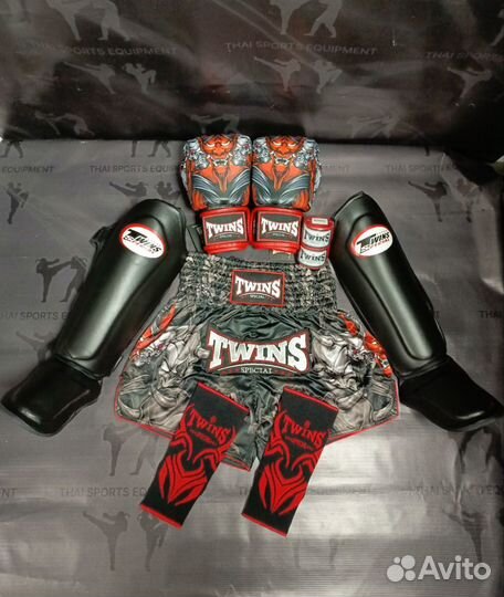 Тайская экипировка Fairtex Twins Top king