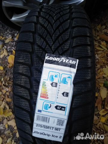 Goodyear UltraGrip Ice 2 215/55 R17