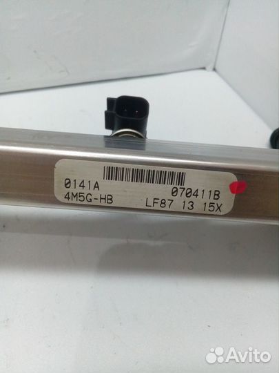 Топливная рампа с форсунками Форд Фокус 2,1.8-2.0л